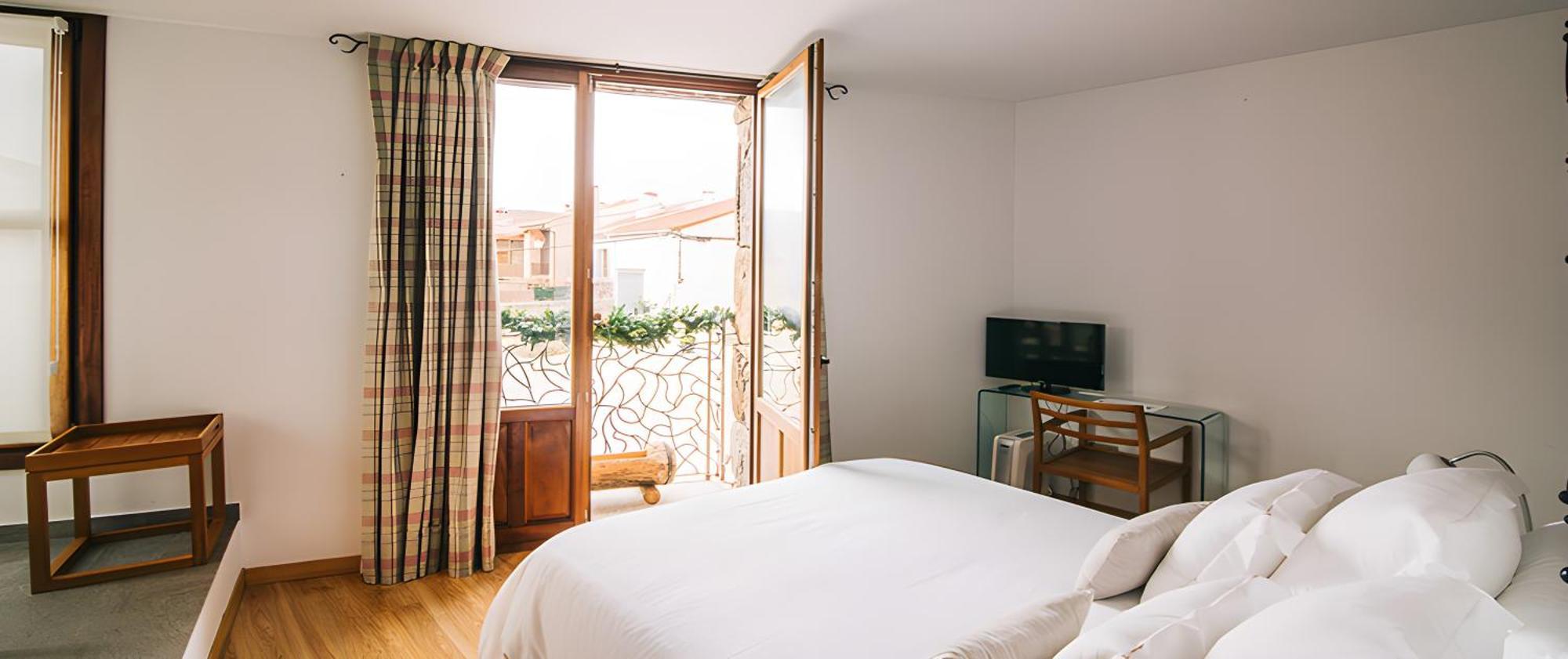 Hotel Rural Quercus Tierra Garganta De Los Montes Zewnętrze zdjęcie